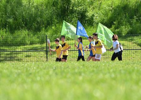 Čez dvesto kamniških otrok in športnikov s ponosom sprejelo in poneslo slovensko baklo (40)